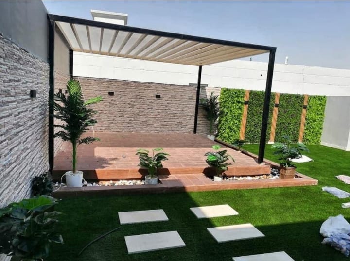 مظلات مواقف سيارات