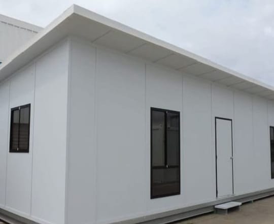 غرف ساندوتش بانل جاهزة | توريد وتركيب سندوتش بانل تفصيل اسطح وهناقر مستودعات