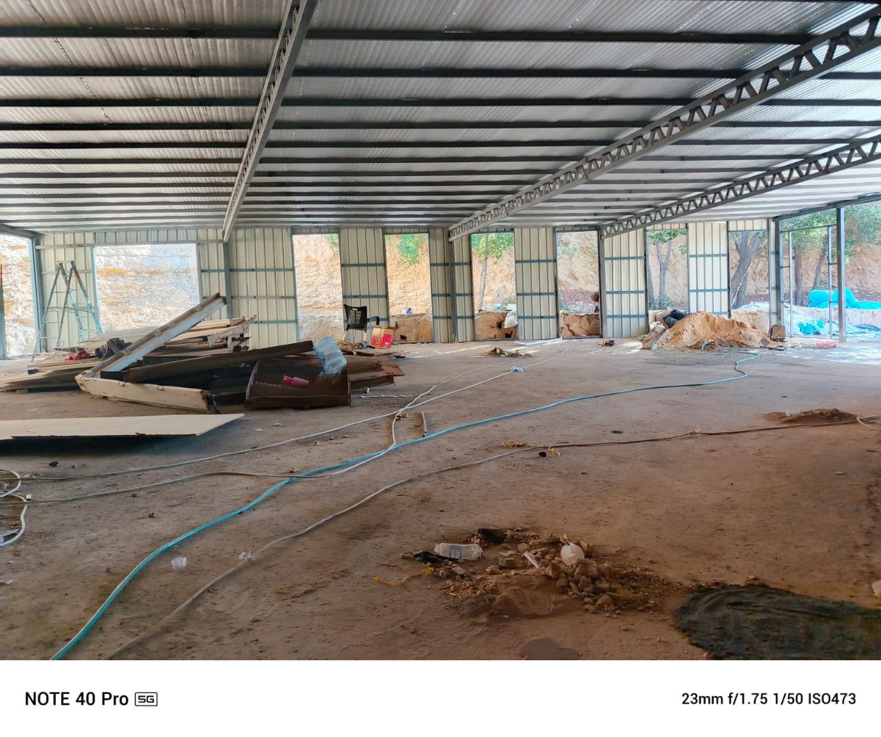 تصميم وتنفيذ هناقر ومستودعات بمواصفات عالية الجودة | مقاول عام إنشاء المستودعات هناقر من الاساس