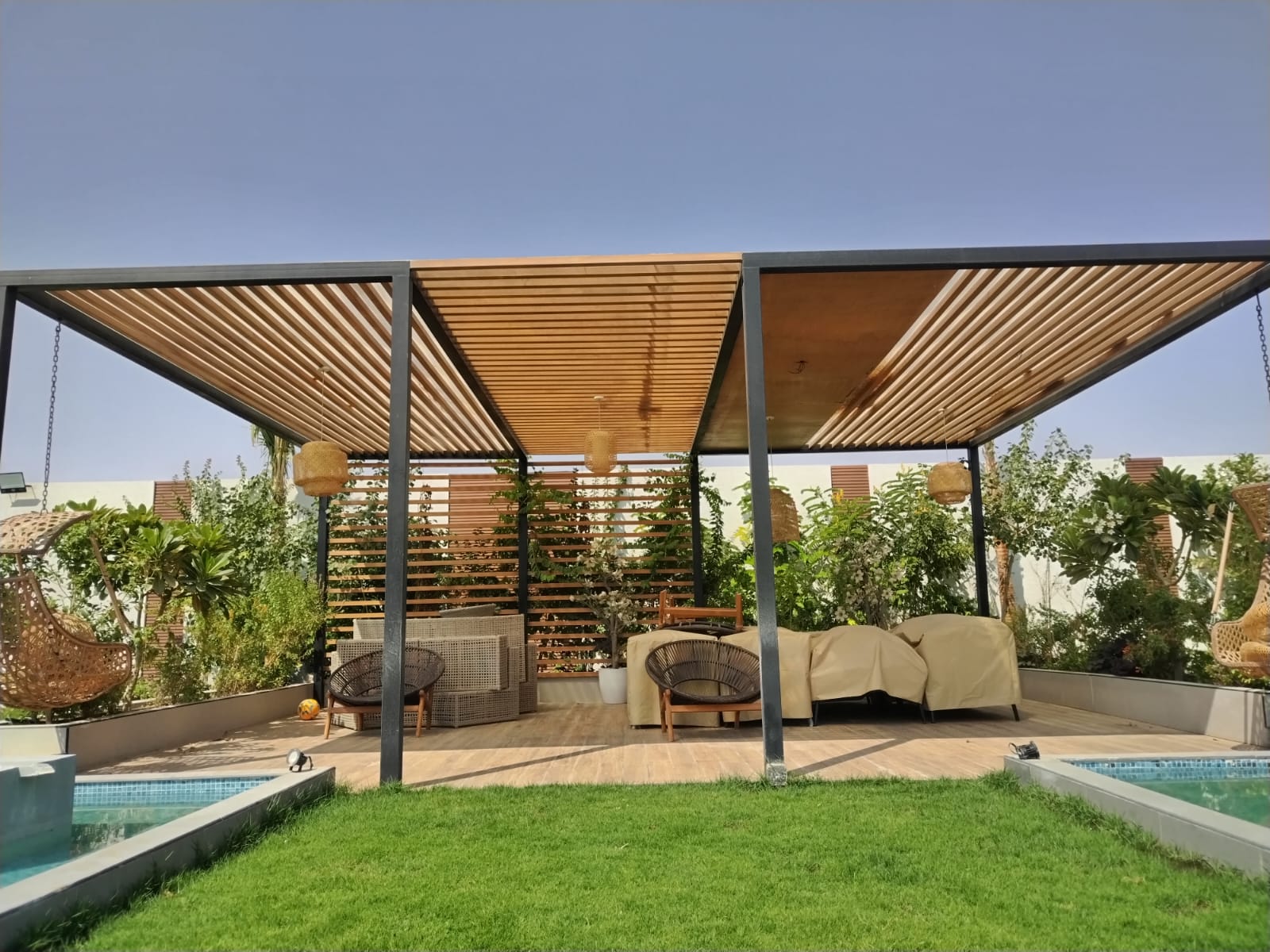 أفضل حداد مظلات مدارس في الرياض